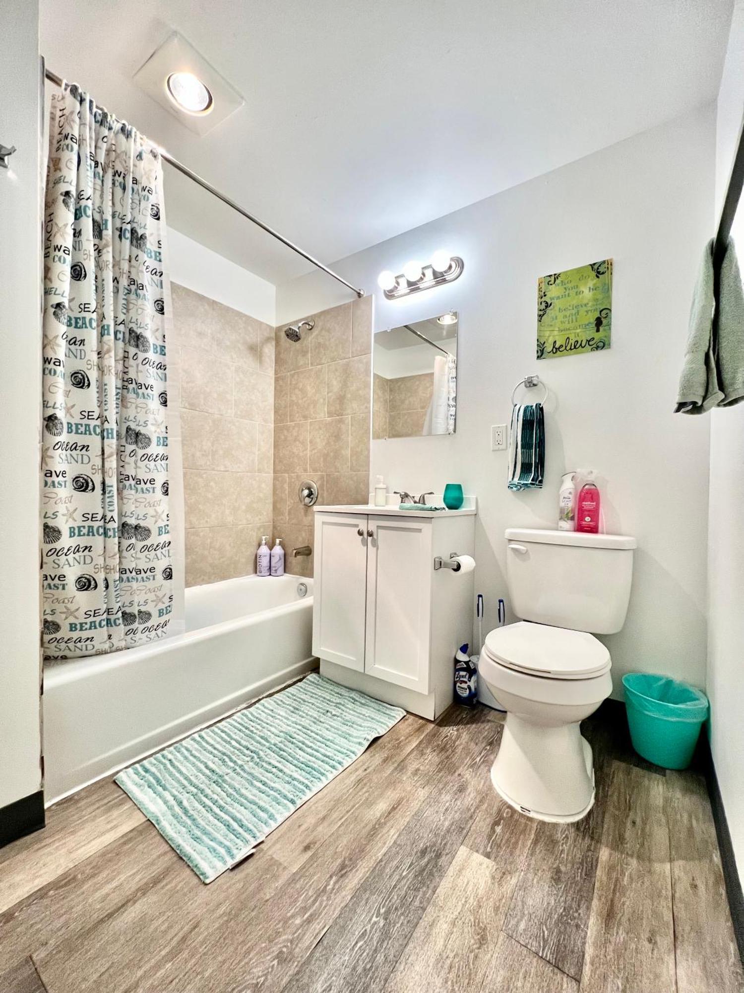 Appartement Private With Shared Bathroom On The 1st Floor 10 Minutes Walk To Of Washington Seattle