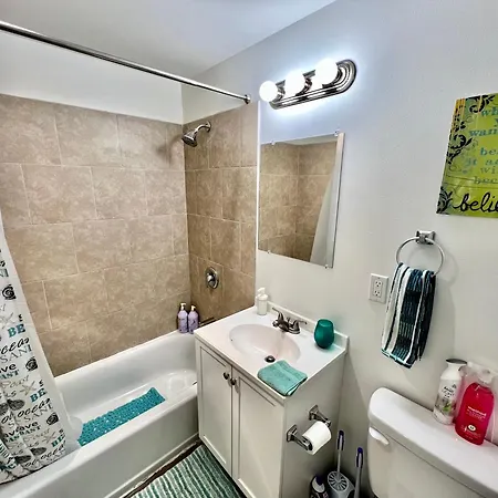 Private Room With Shared Bathroom On The 1St Floor 10 Minutes Walk To University Of Washington Seattle Exterior foto